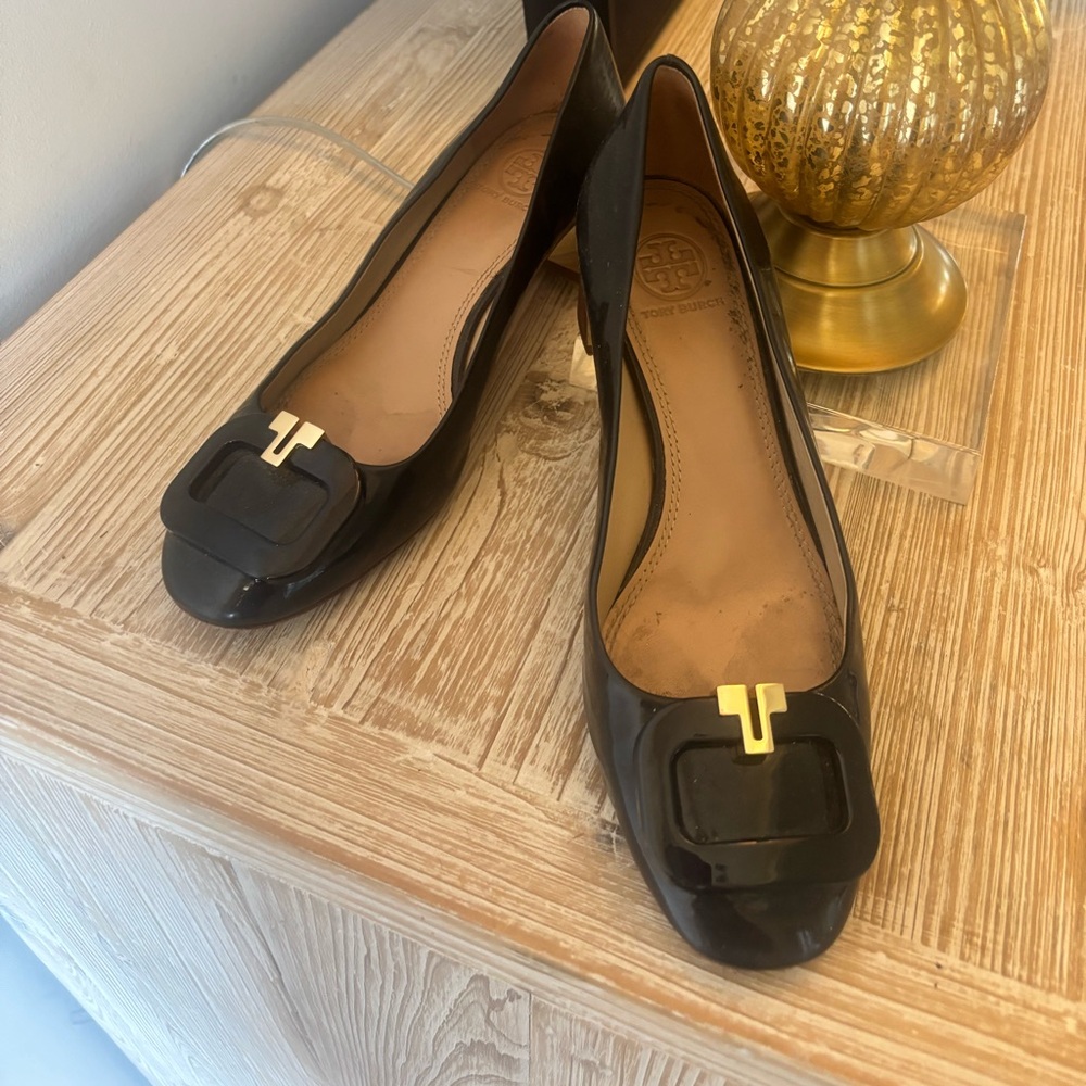 Designer~ Tory Burch Navy Flats- Size:7.5